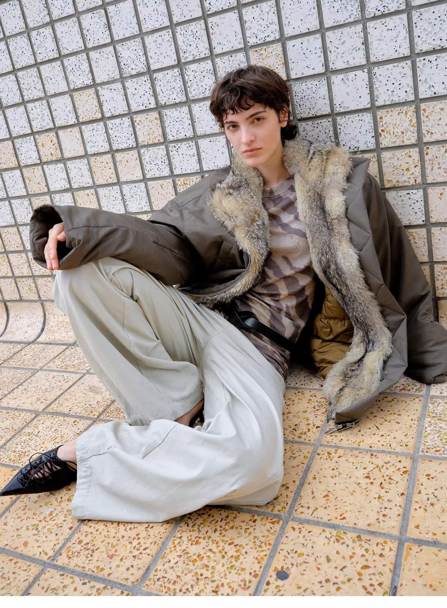 Travel Notes Fashionable warm and fluffy waterproof outdoor fox fur collar removable down parka for winter