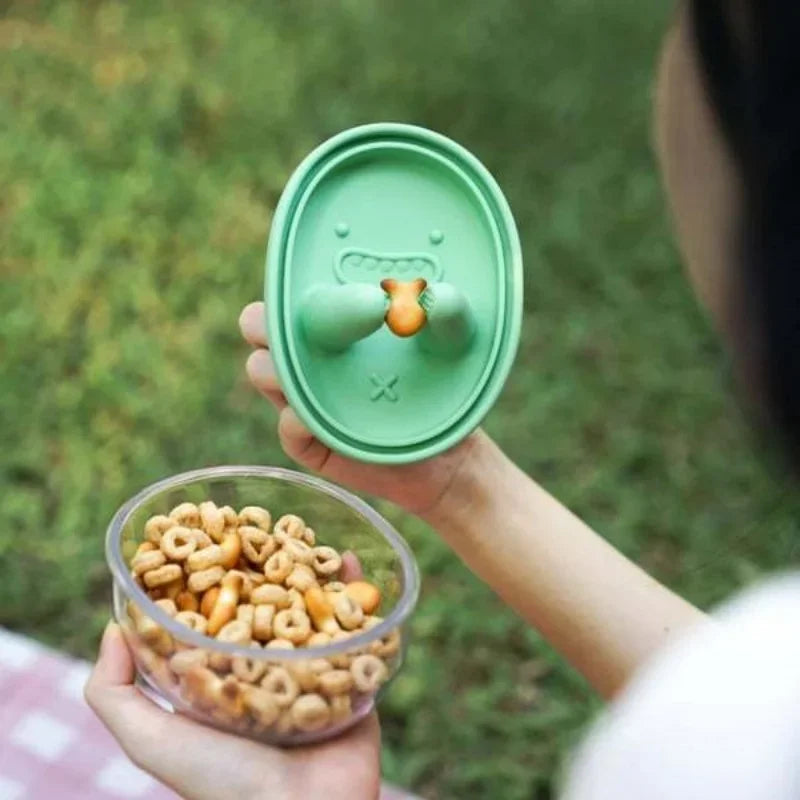 Mess-Free Snack Container